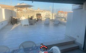 Casa Bianca Bnb,Big Terrace,10 Min Airport Beaches